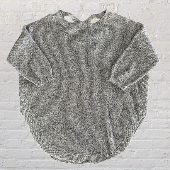 Express 3/4 Sleeve Boxy Curved Hem Knit Sweater Top Womens Size Medium Gray - Picture 5 of 8